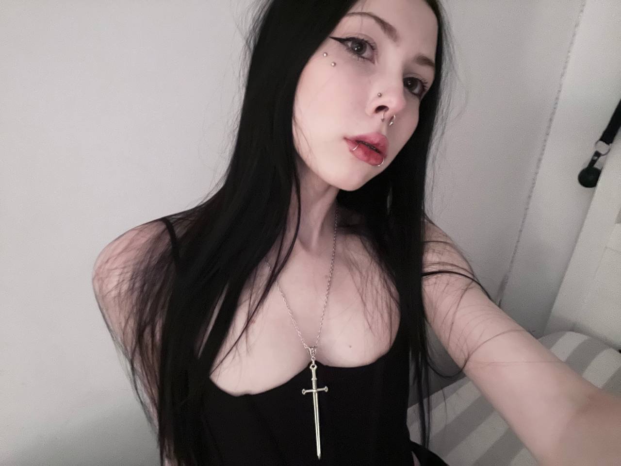 Vivian054