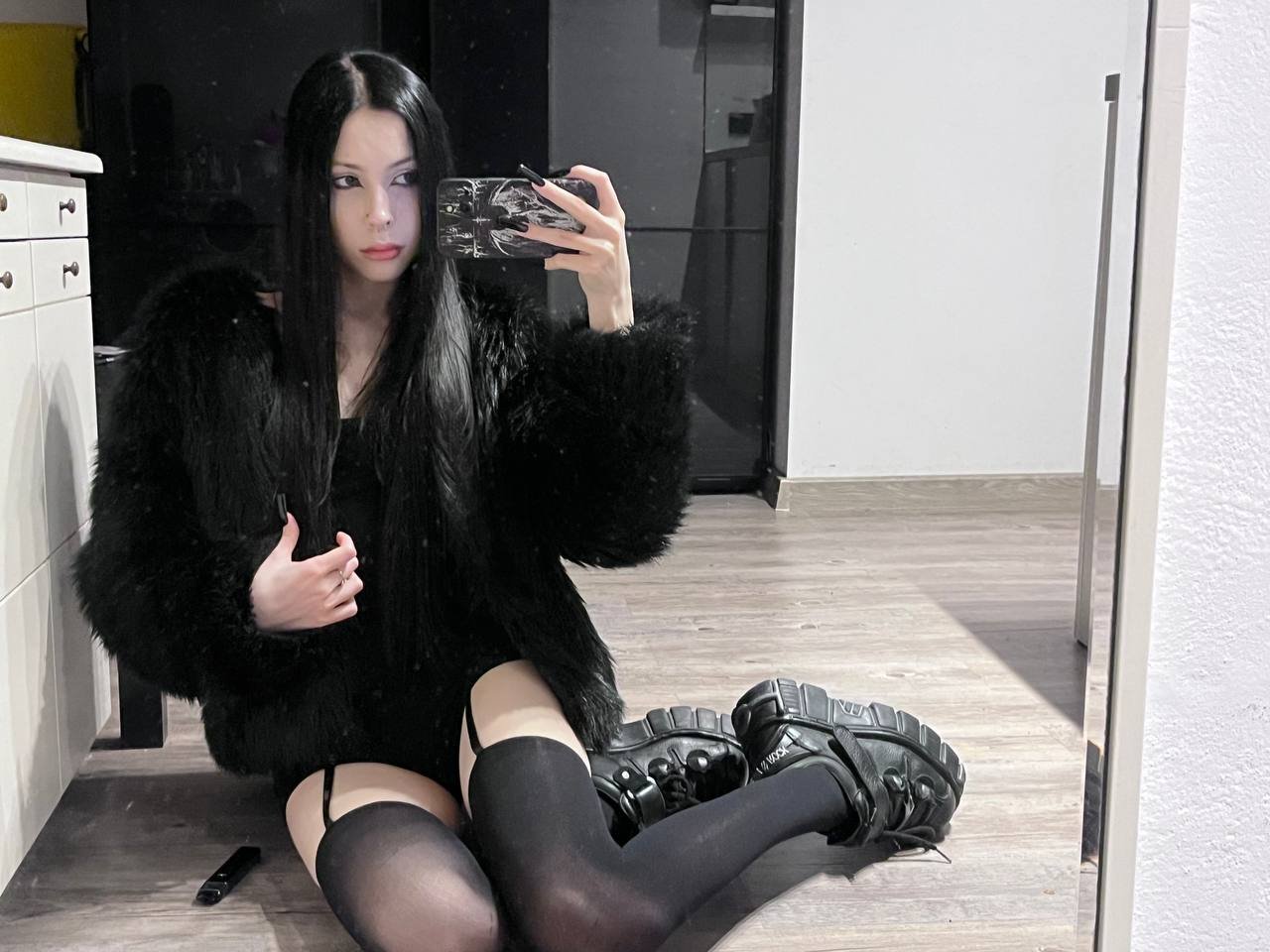 Vivian054