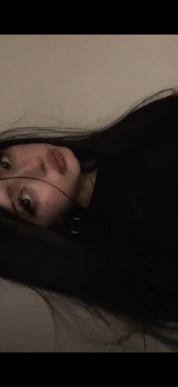 Lia054