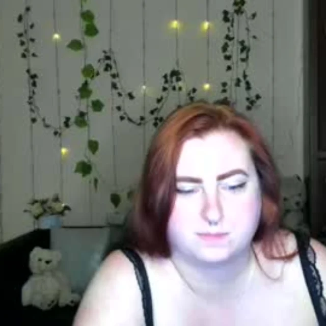 Alicia Side Red profile photo