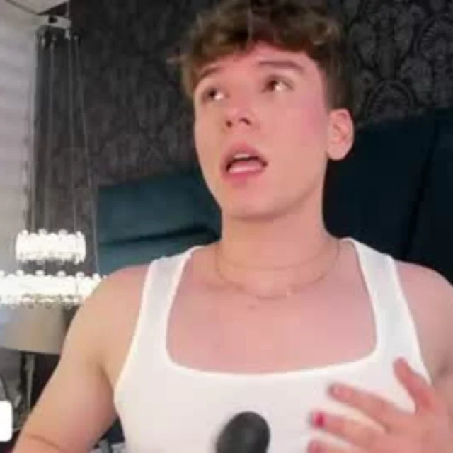 Femboy Max profile photo