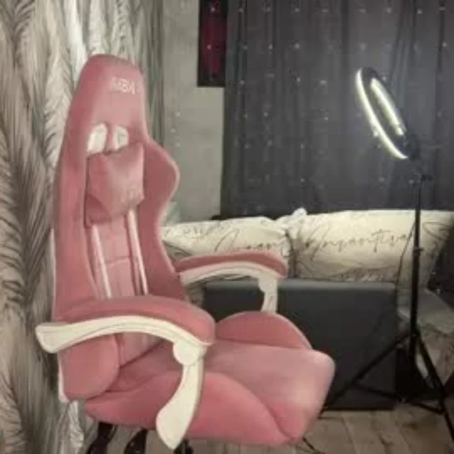 Lallyrose69 profile photo
