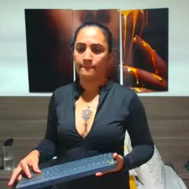 Milahot23 profile photo