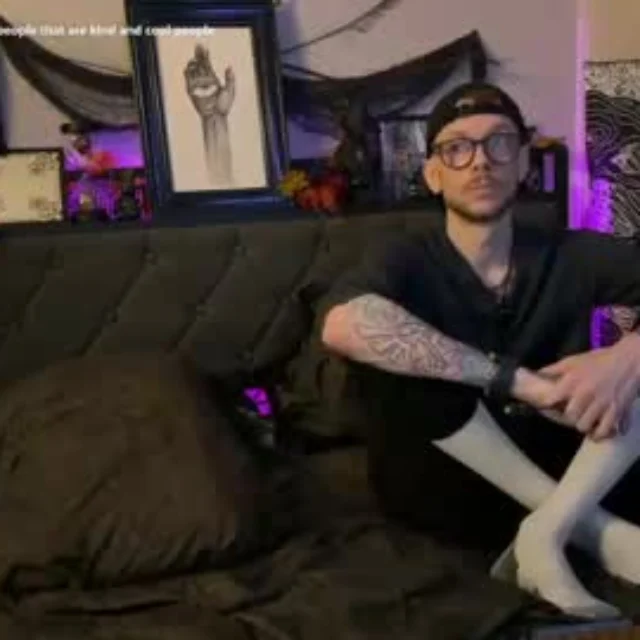 Webz And Kordz profile photo